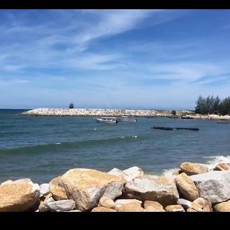 Zr D'Jembal Homestay, Gong Badak كُوالا تيرينغانو المظهر الخارجي الصورة