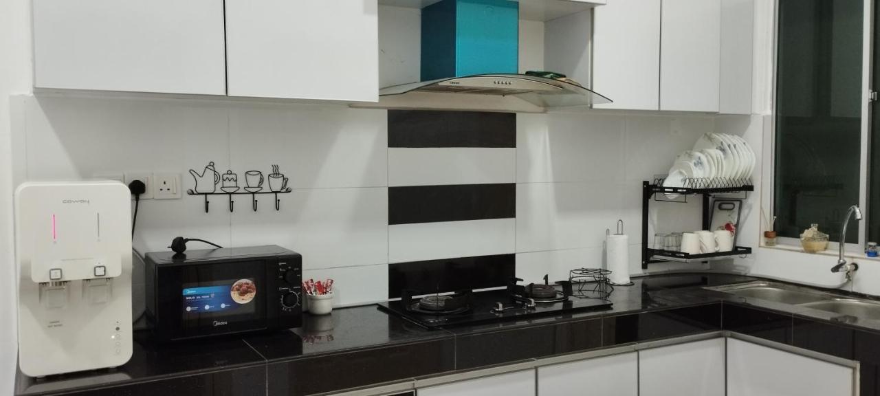 Zr D'Jembal Homestay, Gong Badak كُوالا تيرينغانو المظهر الخارجي الصورة